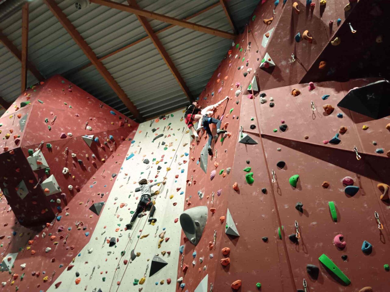 escalade en salle artificielle haut voie
