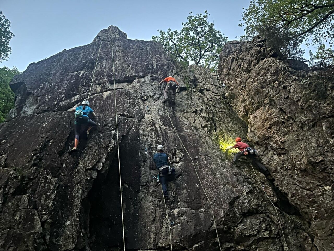 escalade, grimpe en tête saut roland